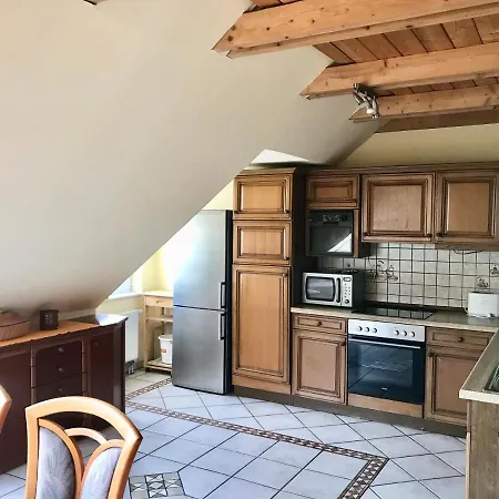 Christinas Fewo Fischerhus Mit 3 Schlafzimmer, Kueche, Wohnzimmer,badezimmer , Balkon U Garten U Parkplatz In Thiede 公寓 萨尔茨吉特